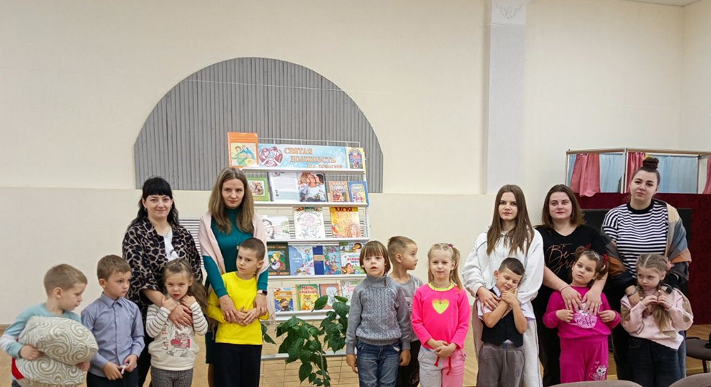 prazdnik nashikh milykh mam13