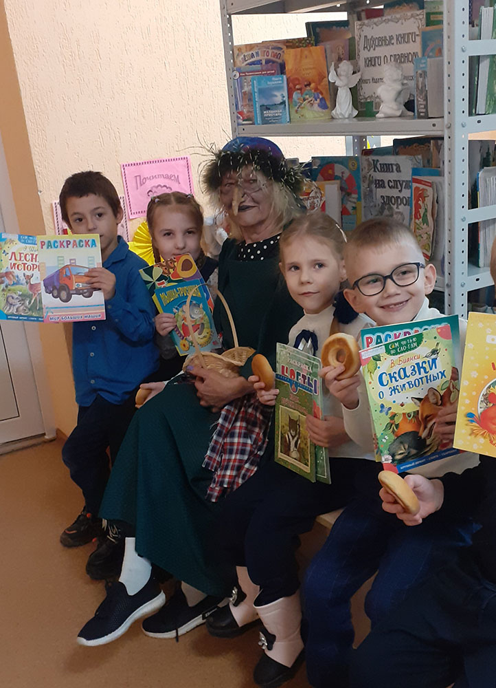 v biblioteku v pervyy raz3