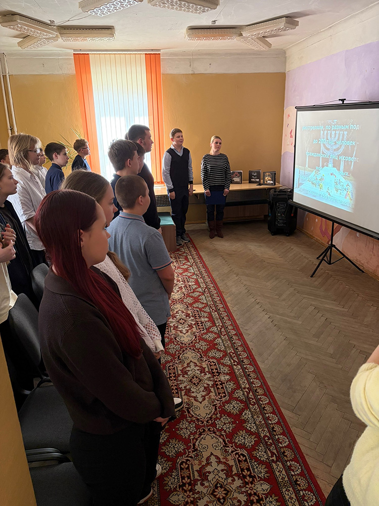 malchik v polosatoy pizhame2