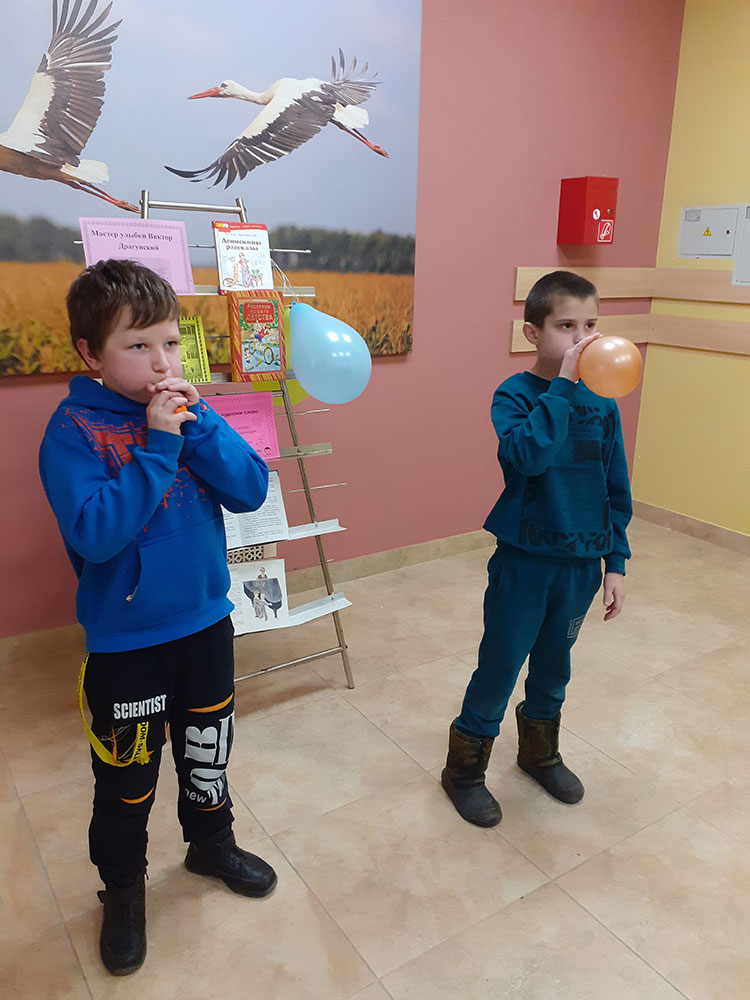 ot ulybki khmuryy den svetley1