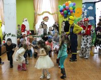 50skay-i-marshal-v-poiskakh-deda-moroza