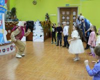 6skay-i-marshal-v-poiskakh-deda-moroza