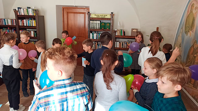 privetlivo vstrechayem v mir knigi priglashayem10