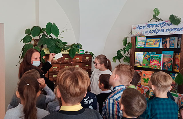 privetlivo vstrechayem v mir knigi priglashayem6