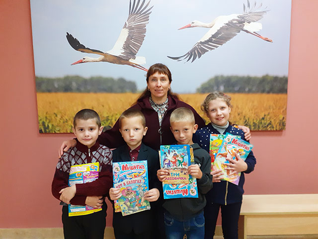 s knigoy budem my druzhit1