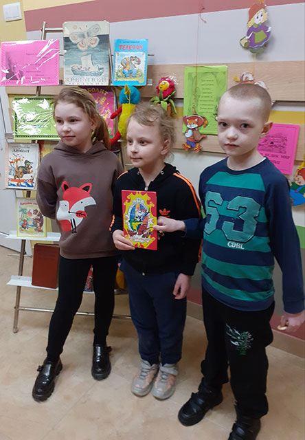 v gosti k mukhe tsokotukhe2